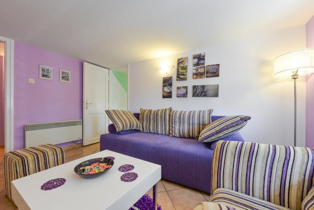 Apartment Mirana With Garden And Free Parking Zadar Pokoj fotografie